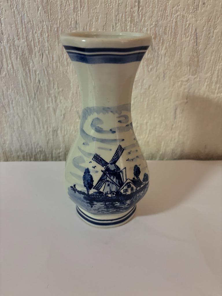 Delfts tulp vaasje genummerd 464, Antiek en Kunst, Antiek | Keramiek en Aardewerk, Ophalen