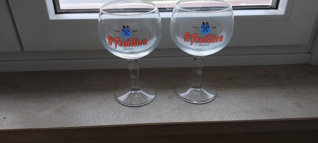 Twee bierglazen St Feuillien, Enlèvement, Comme neuf