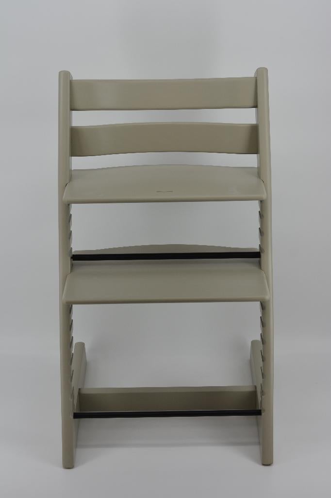 Stokke Tripp Trapp Taupe — Modèle reconditionné, Envoi, Comme neuf, Chaise évolutive, Ceinture(s)