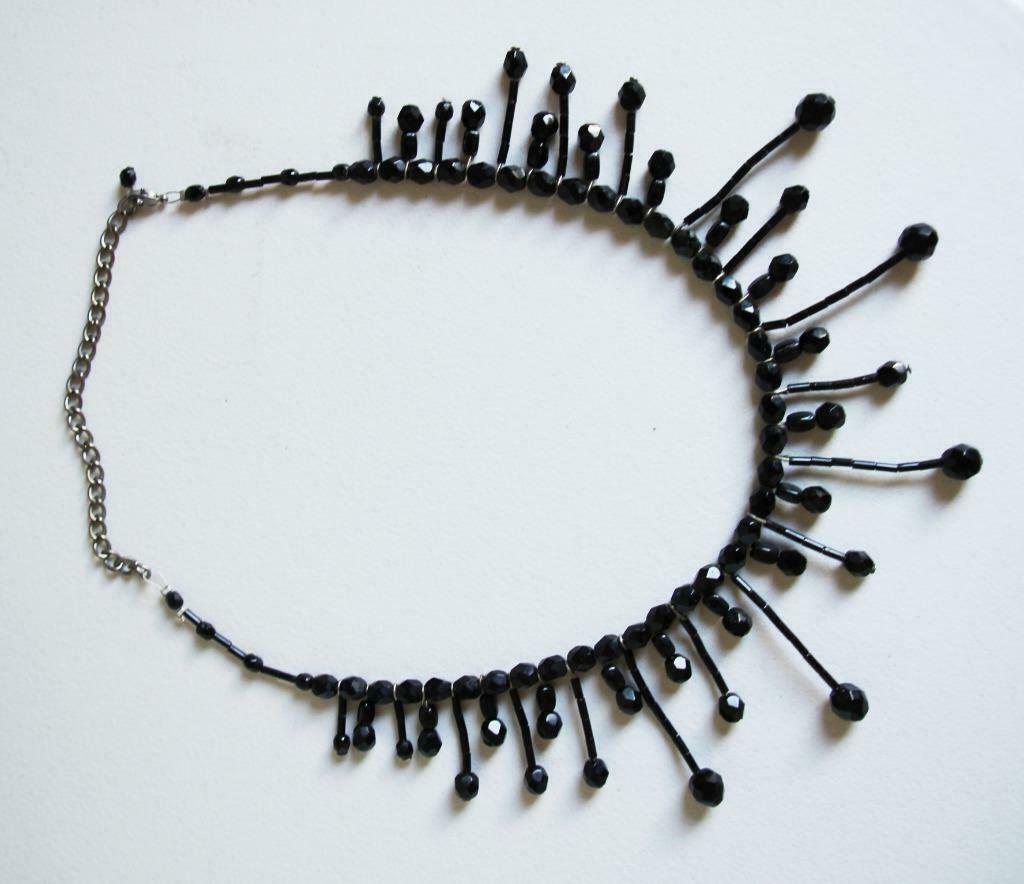 Zwarte kunststof halsketting, Bijoux, Sacs & Beauté, Colliers, Enlèvement ou Envoi, Utilisé, Noir, Synthétique