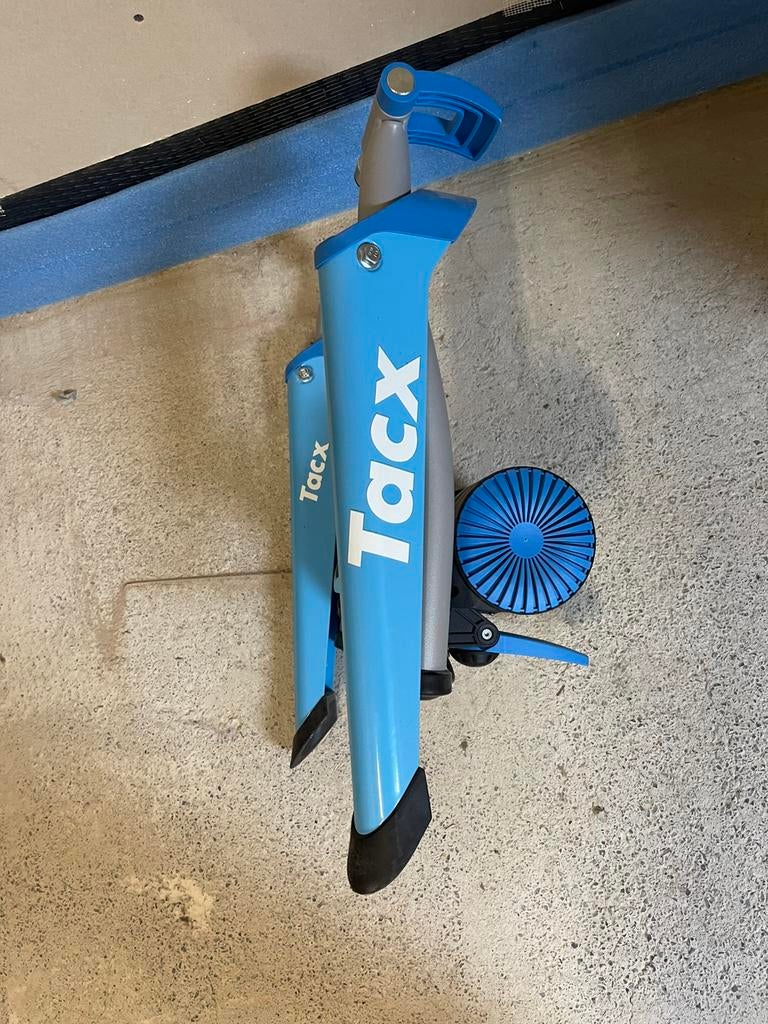 Tacx fietstrainer, Sport en Fitness, Wielrennen, Ophalen, Zo goed als nieuw