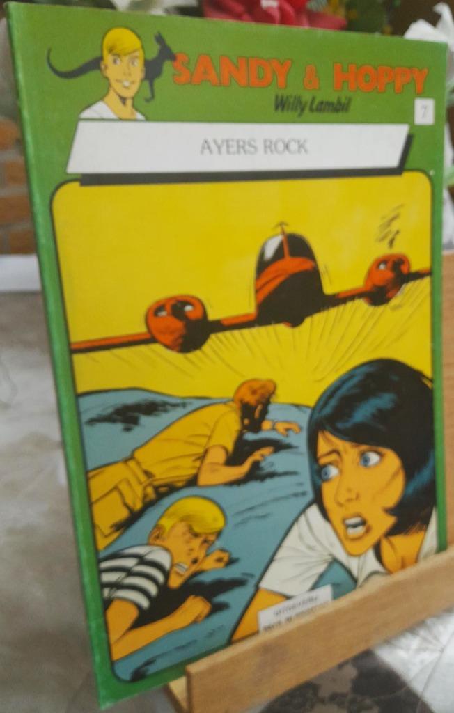 Van de tekenaar van de blauwbloezen Sandy en hoppy nr 7, Livres, Lambil, Enlèvement ou Envoi, Une BD, Comme neuf