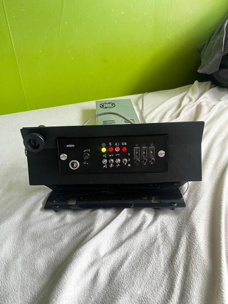 Je recherche cet émetteur/récepteur MBLE, Enlèvement ou Envoi, Émetteur