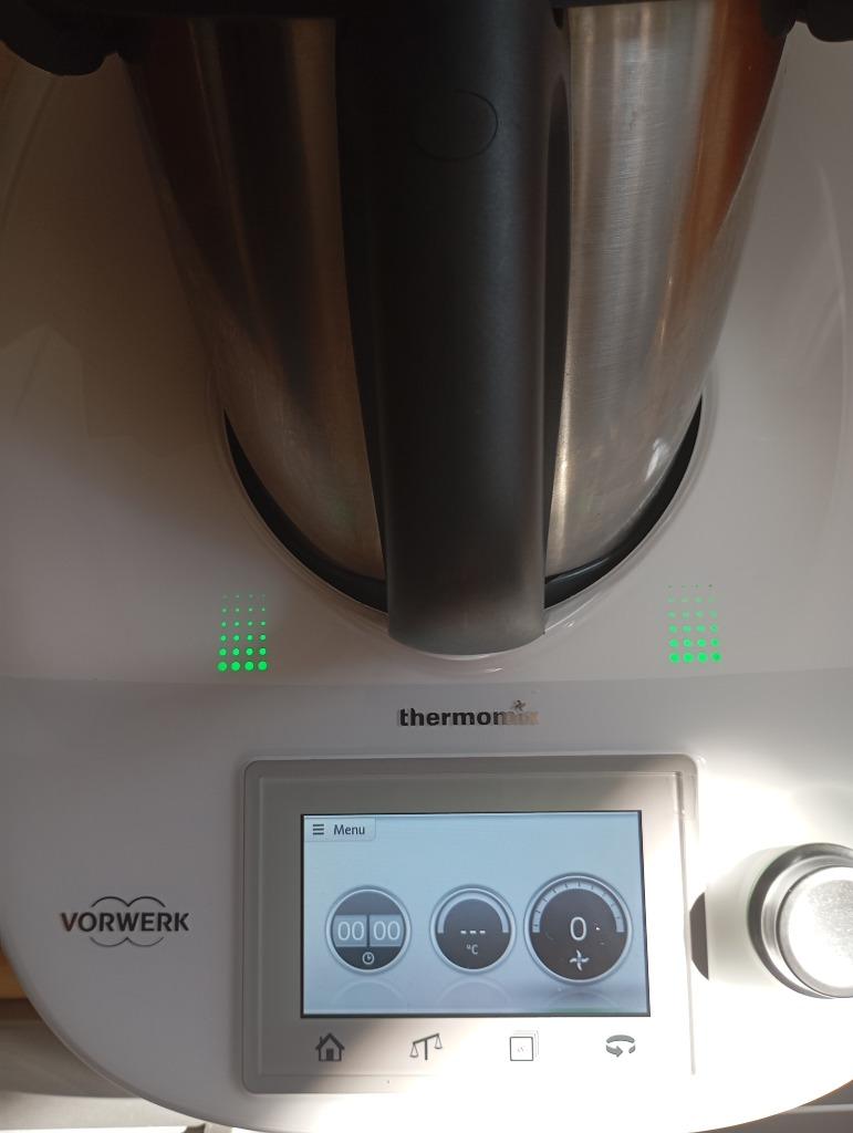 Thermomix TM5, Elektronische apparatuur, Keukenmixers, 2 tot 3 liter, Ophalen, Zo goed als nieuw, 3 snelheden of meer