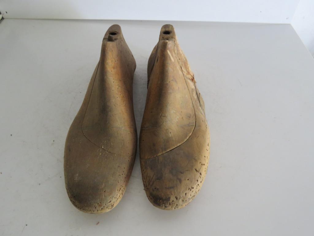 Paire de chaussure ancienne dure pointure 39, Enlèvement ou Envoi
