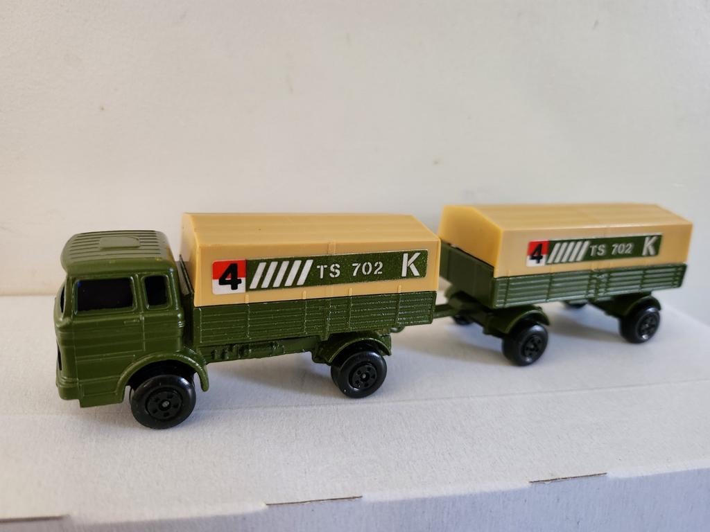 Matchbox Twin Packs TP15 Military Mercedes Truck and Trailer, Ophalen of Verzenden