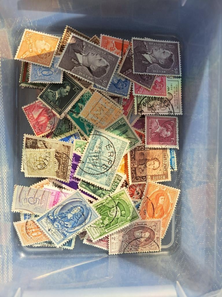 Te koop : Meer dan 1000 VERSCHILLENDE postzegels, Ophalen of Verzenden