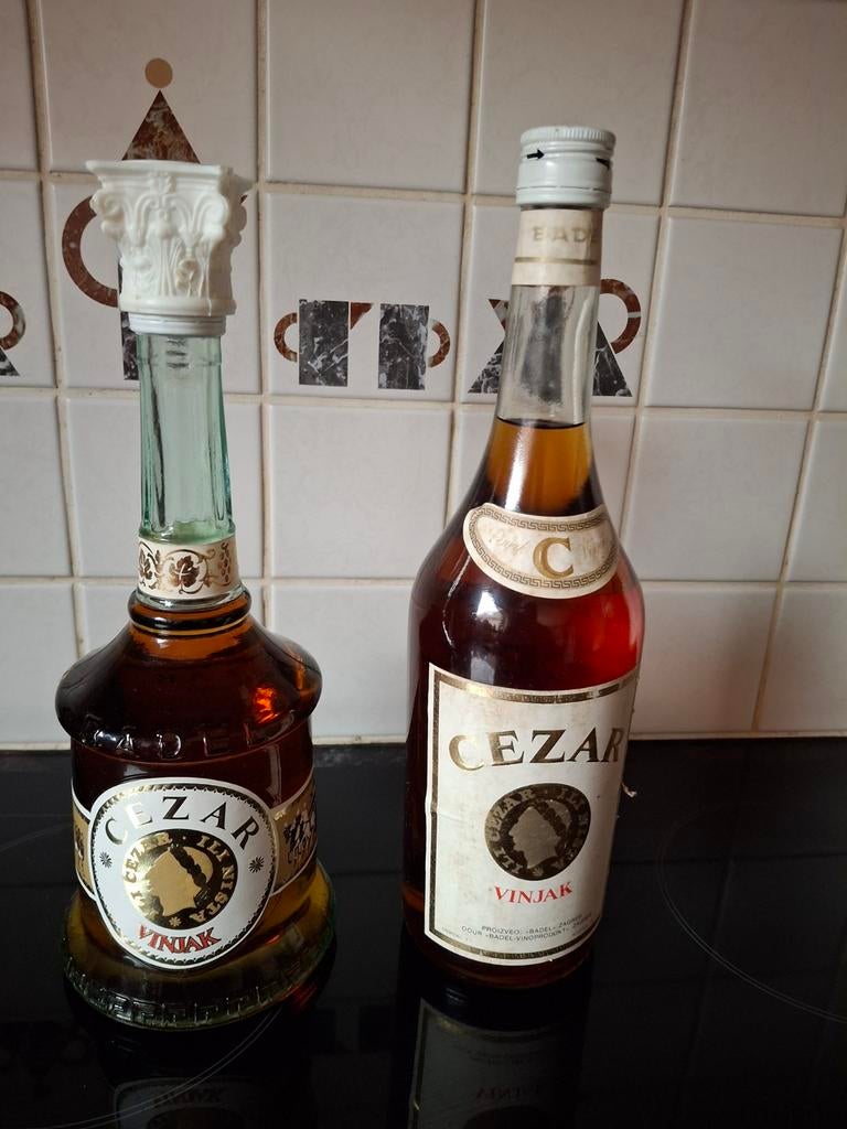 Sterke drank vinjak., Verzamelen, Wijnen, Ophalen