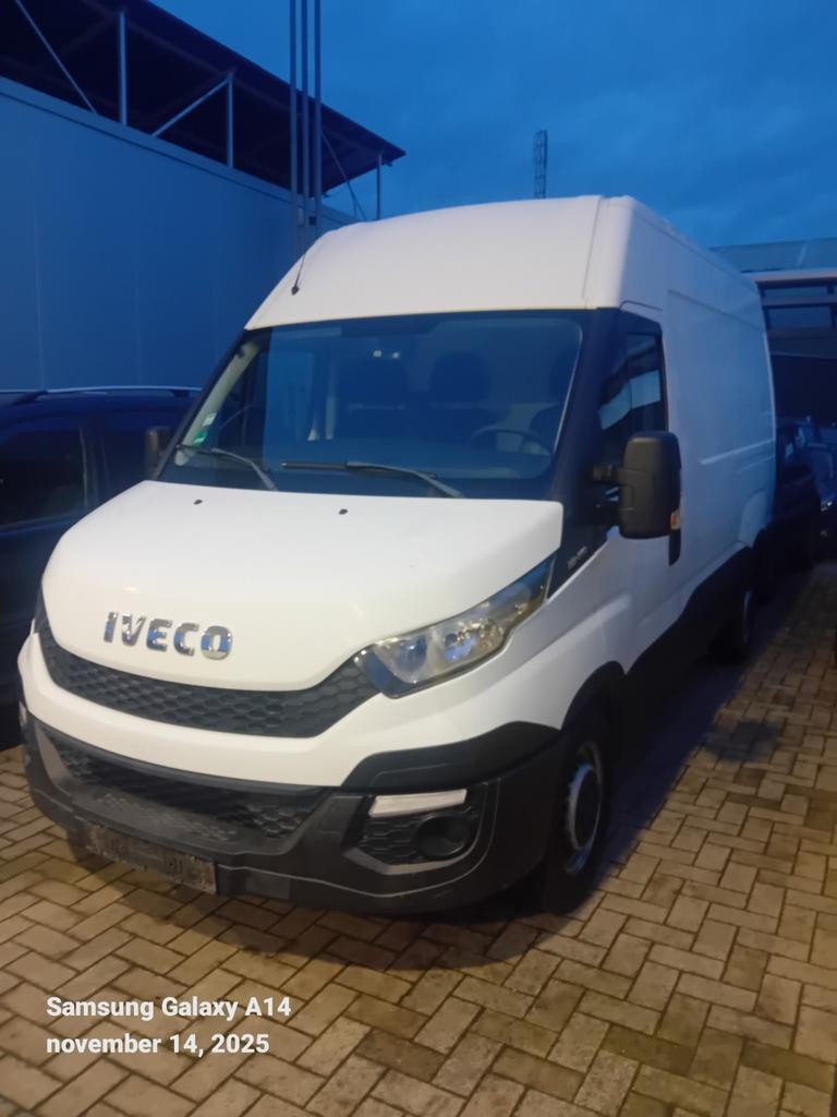 Iveco daily 35-110 3,5ton sleep, Auto's, Bestelwagens en Lichte vracht, Elektrische ramen, Iveco, 5 deurs, Particulier