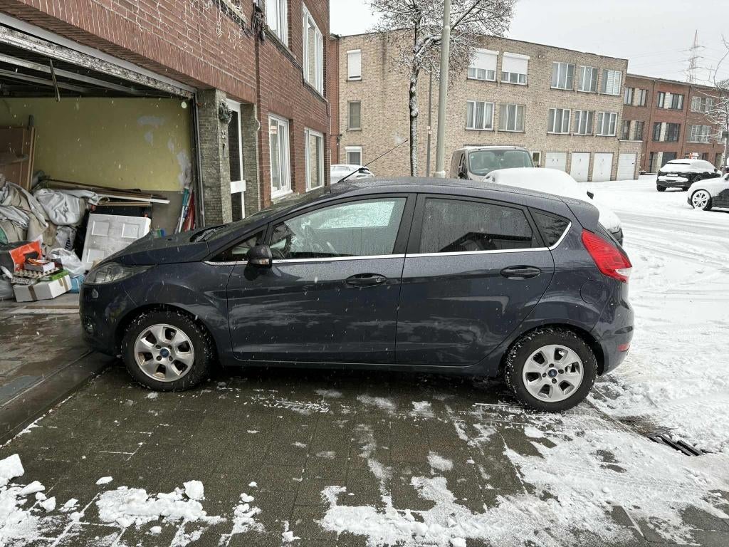 Ford Fiesta 1.6 Diesel nieuwe onderdelen – Betrouwbare wagen, Auto's, Voorwielaandrijving, Euro 5, Stof, Bruin