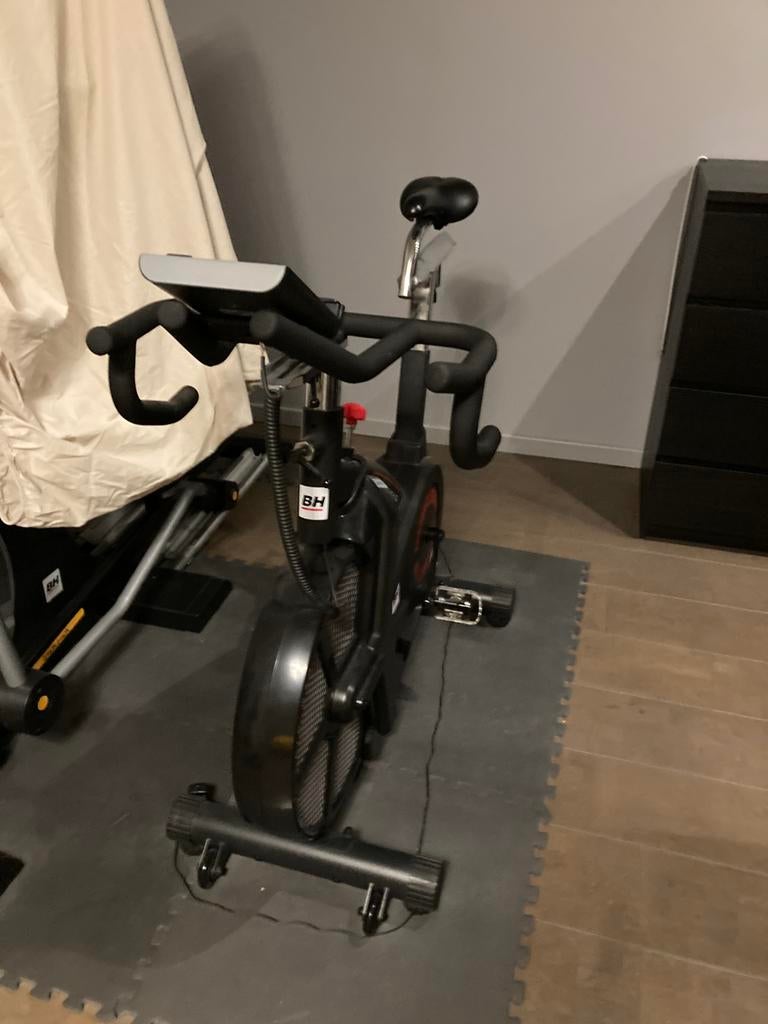 Fitness fiets BH, Ophalen, Zo goed als nieuw, Benen
