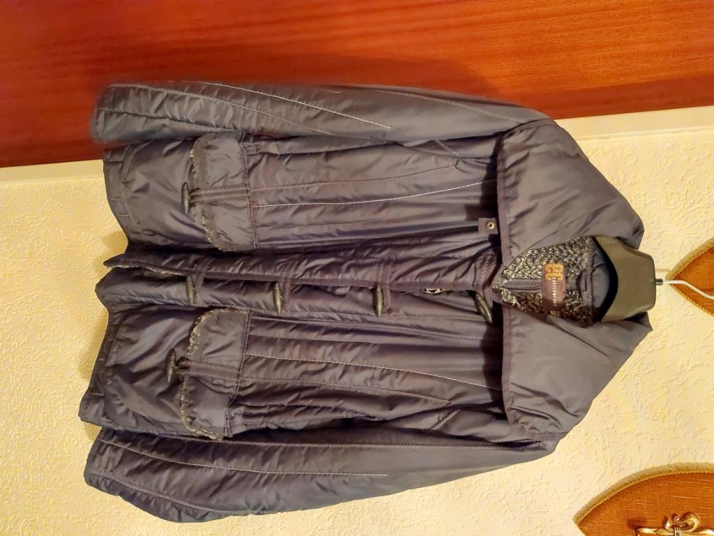 Mooie dames winterjas met warme voering. Maat 42.  Medium, Kleding | Dames, Jassen | Winter, Ophalen of Verzenden, Gedragen, Maat 42/44 (L)