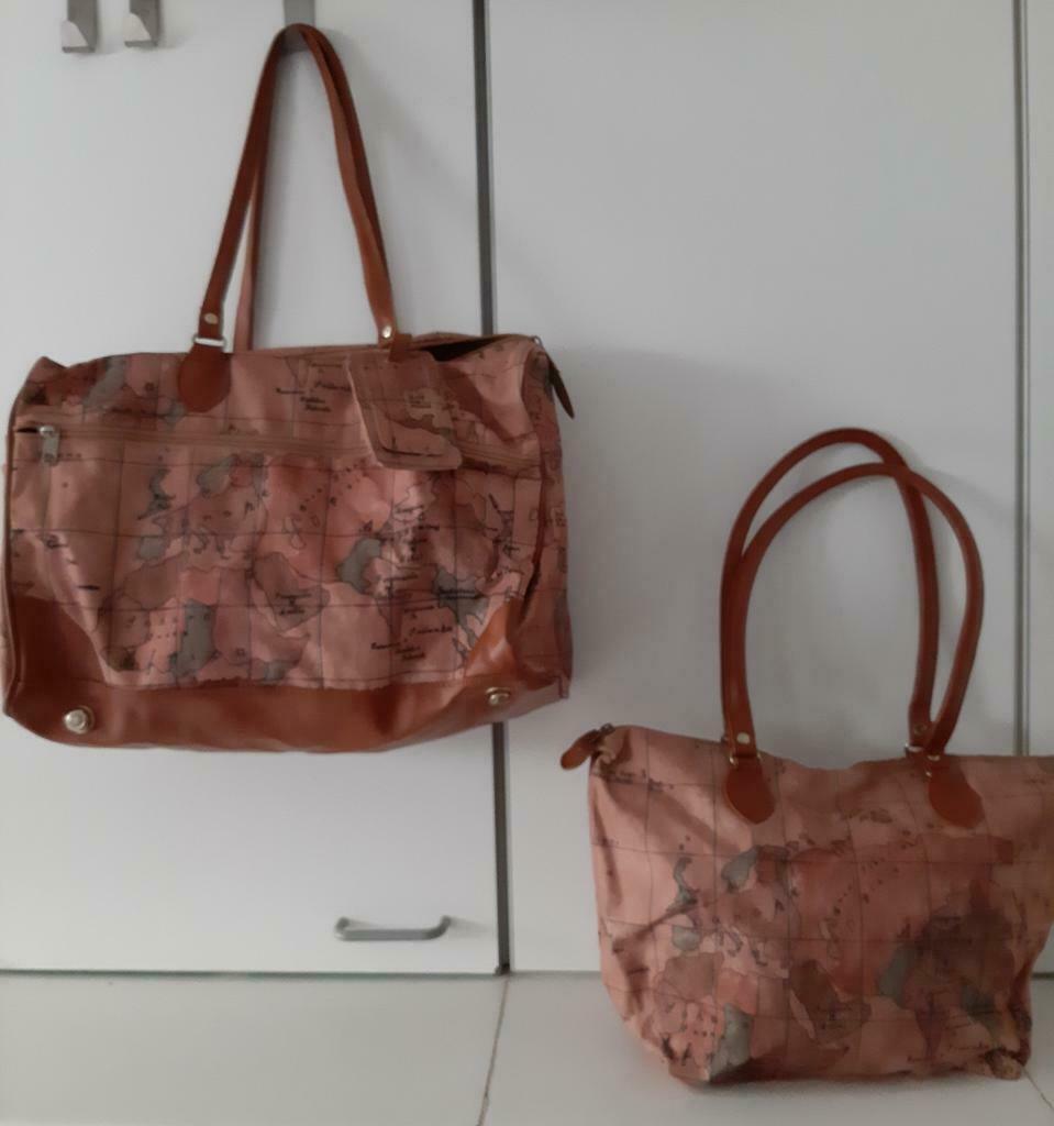 Très beau sac de voyage jamais utilisé les deux sacs 10 €, Enlèvement, Comme neuf
