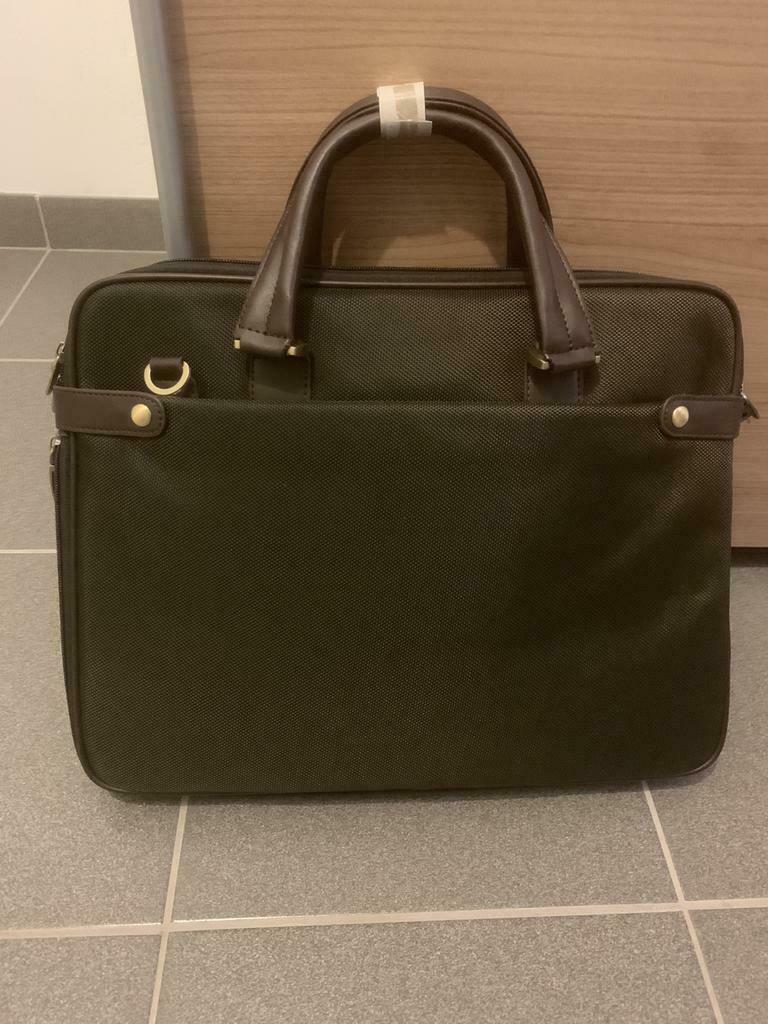 SERVIETTE CUIR ET TISSUS 40 CM édition limitée, Enlèvement, Neuf