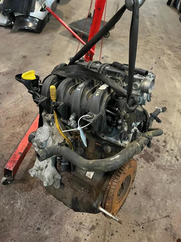 MOTEUR RENAULT CLIO 3 1.2 ESSENCE 2012, Enlèvement, Renault