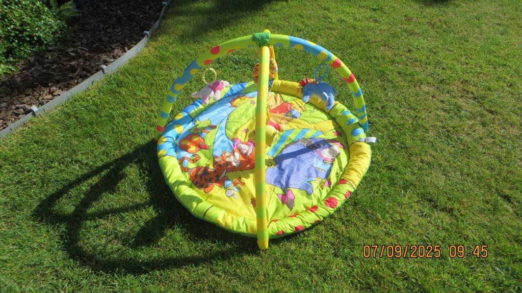 DISNEY babyspeelgoed speelmat + bedcarrousel, Ophalen, Zo goed als nieuw, Speelkleed, Met geluid