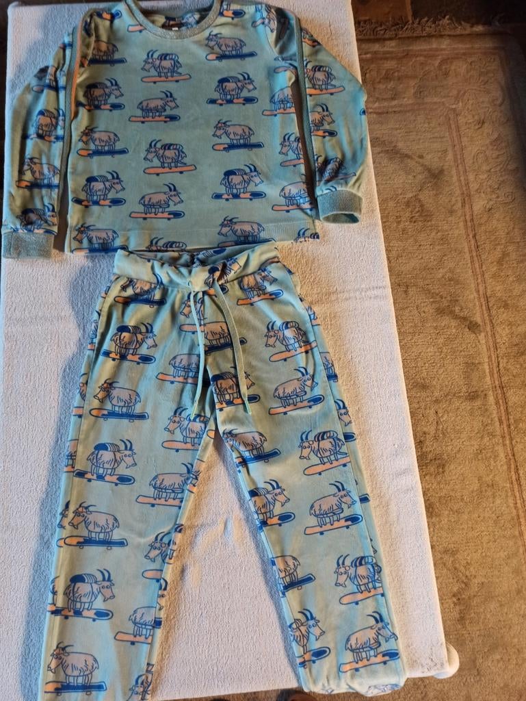 Lichtgroene winterpyjama uit velours van woody, maat 140, 10, Enlèvement ou Envoi, Comme neuf