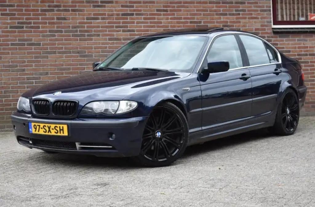 BMW 330i 327 000 kilométrage