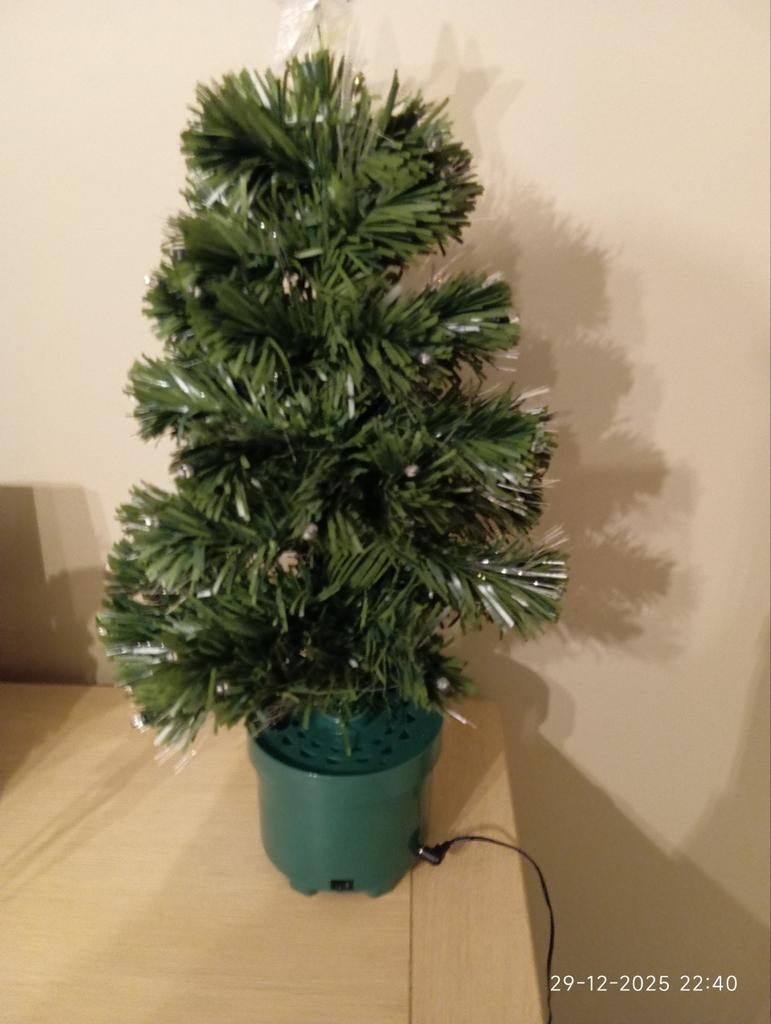 Kerstboom met ingebouwde lichtjes 65 cm **, Huis en Inrichting, Woonaccessoires | Kunstplanten en Kunstbloemen, Ophalen