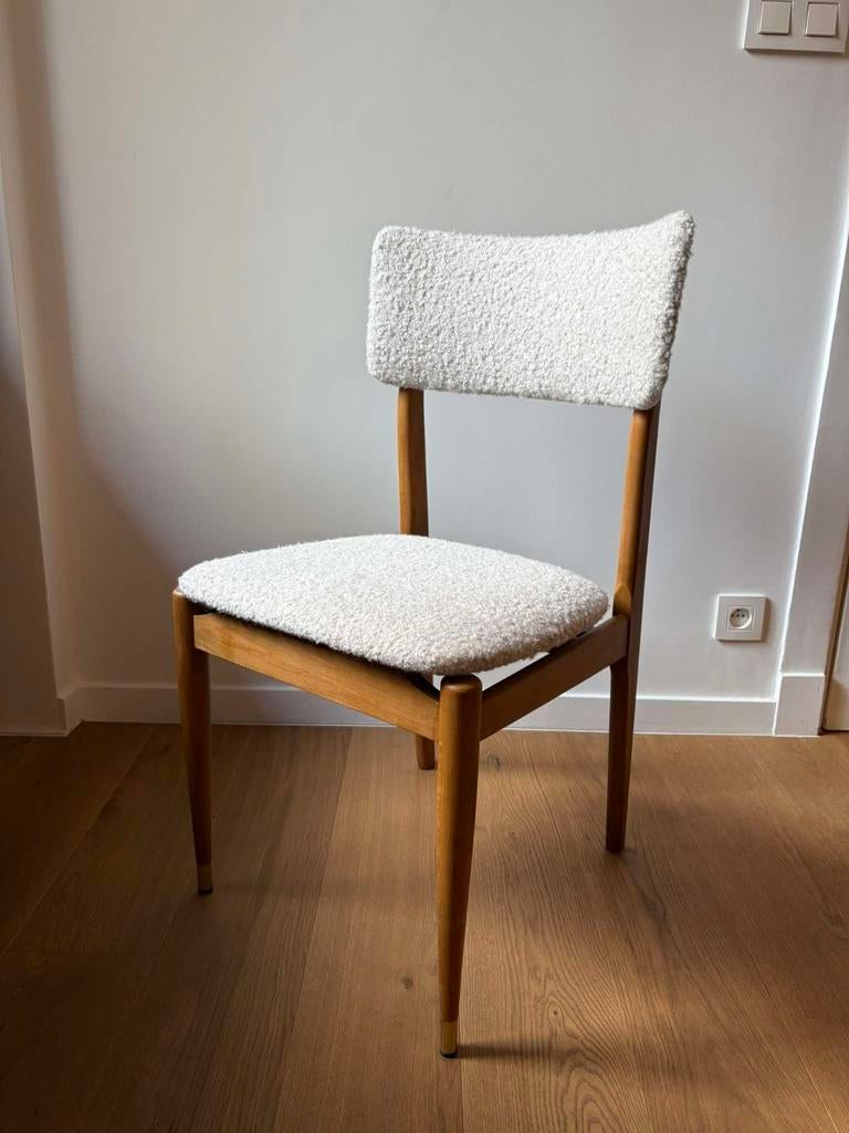 Set de 4 chaises en bois et bouclettes blanches, Maison & Meubles, Chaises, Enlèvement, Comme neuf, Bois