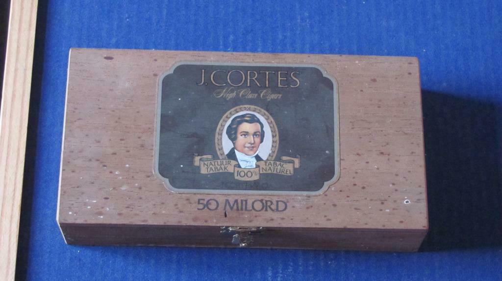 Houten doosje  - 4 euro -, Verzamelen, Ophalen, Gebruikt