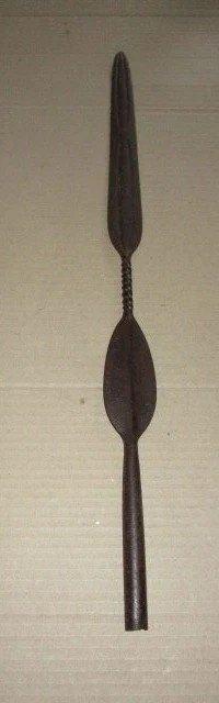 Pointe de lance Africaine Congo 51,5 cm longueur, Antiquités & Art, Envoi