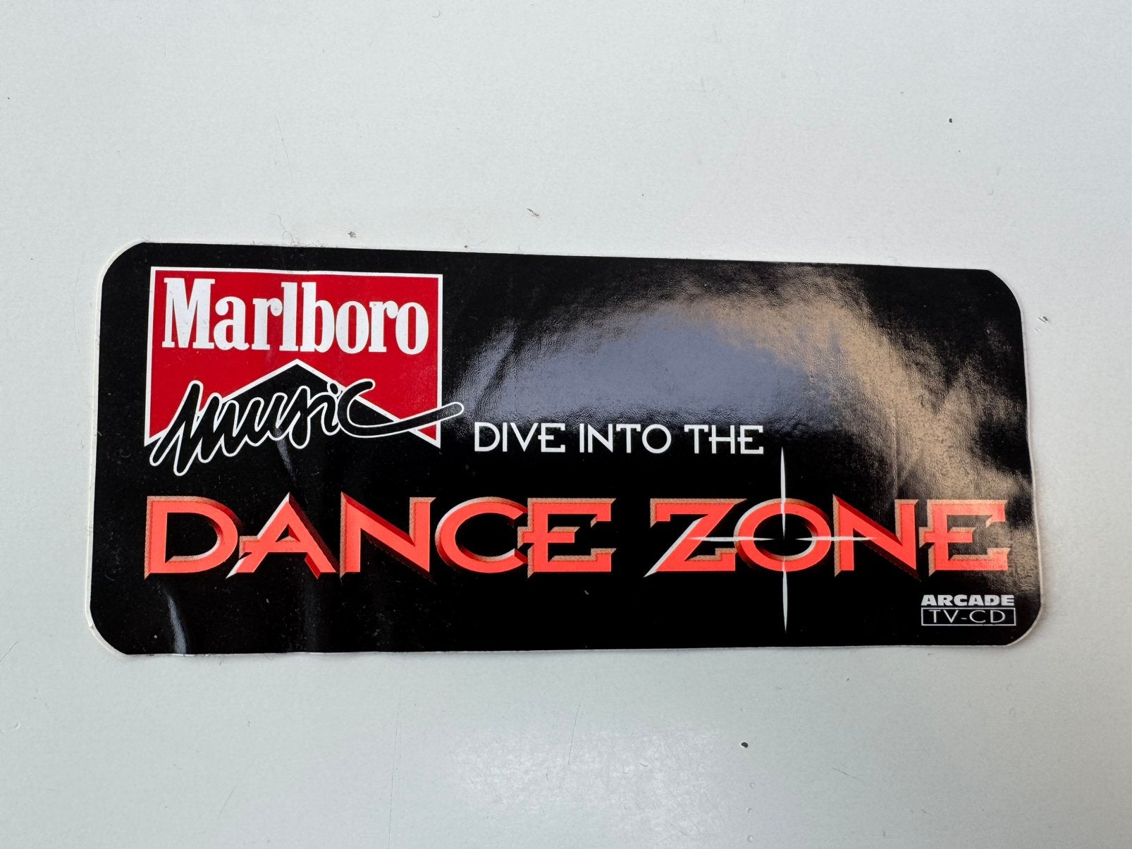 Sticker Marlboro Music, Collections, Articles de fumeurs, Briquets & Boîtes d'allumettes, Enlèvement ou Envoi, Comme neuf, Autres types