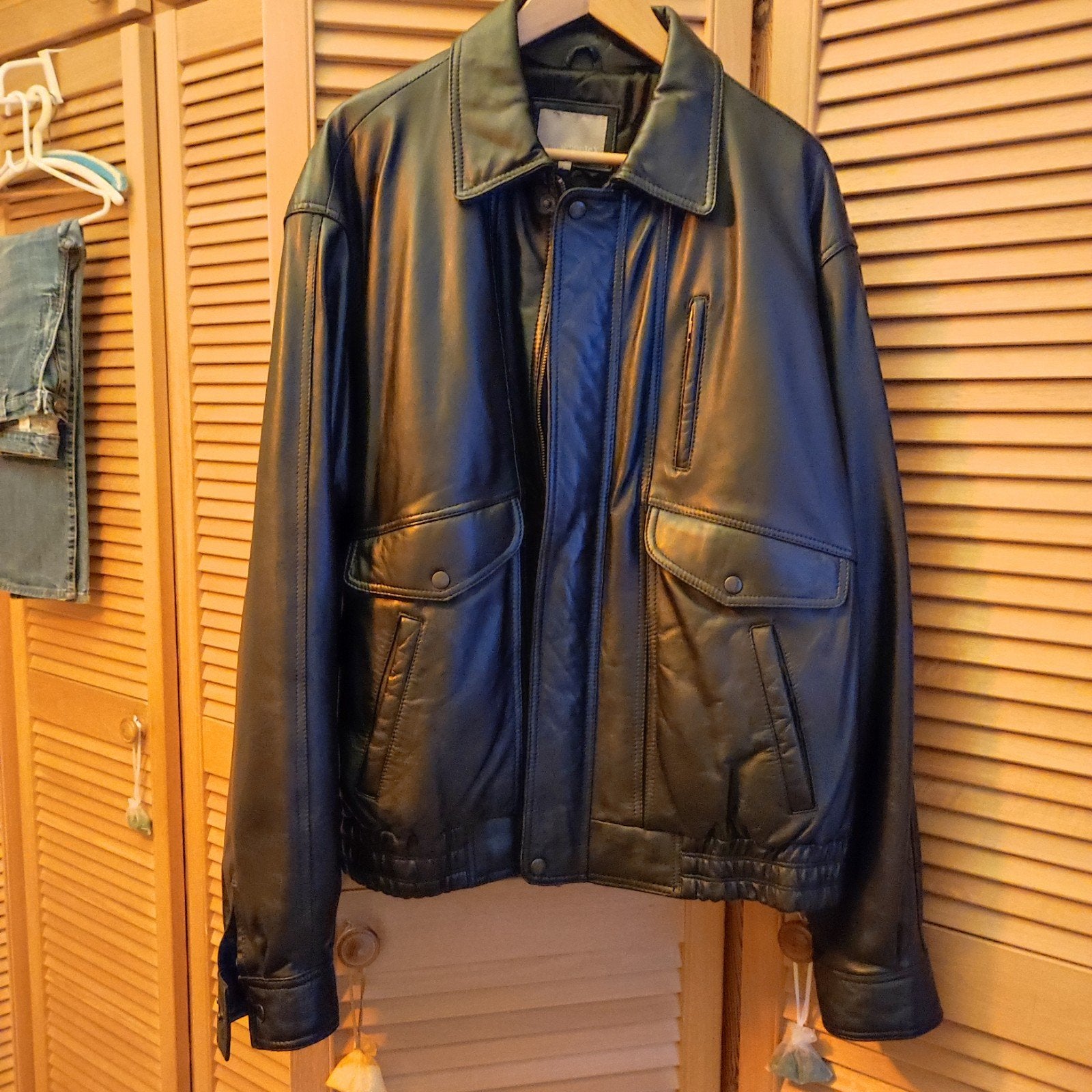 Blouson cuir homme, Ophalen