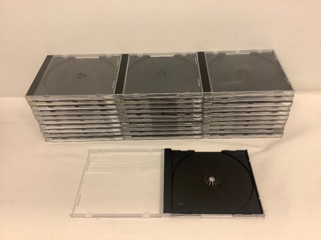 Gevraagd lege cd’tjes doosjes met houdertjes, Cd's en Dvd's, Ophalen, Gebruikt, Overige typen
