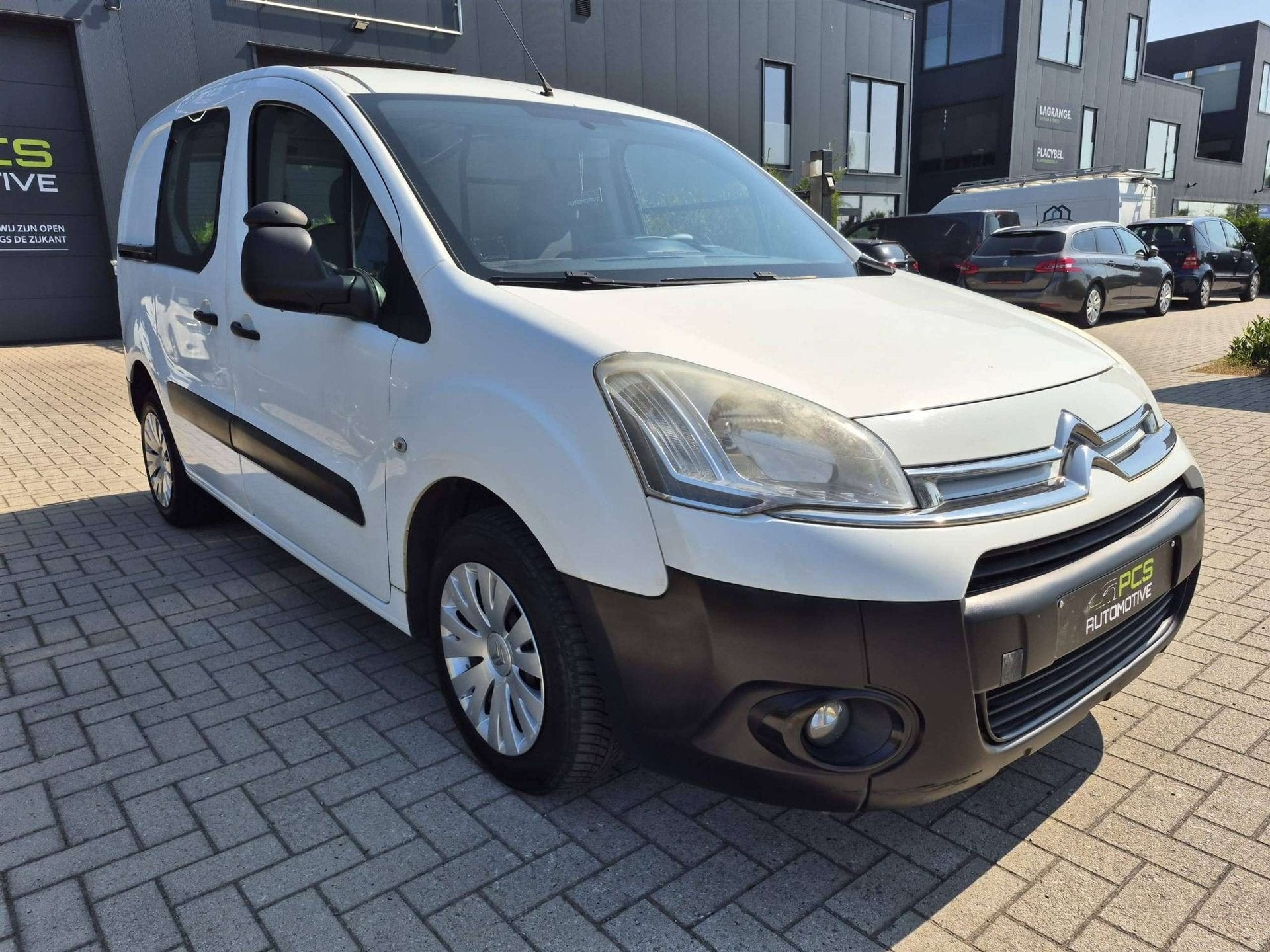 Citroen Berlingo 1.6 HDi / Lichte vracht / 12 mnd waarborg, Auto's, Schuifdeur, Stof, https://public.car-pass.be/vhr/db30cd08-1c81-4f2d-b536-790cc930b36b