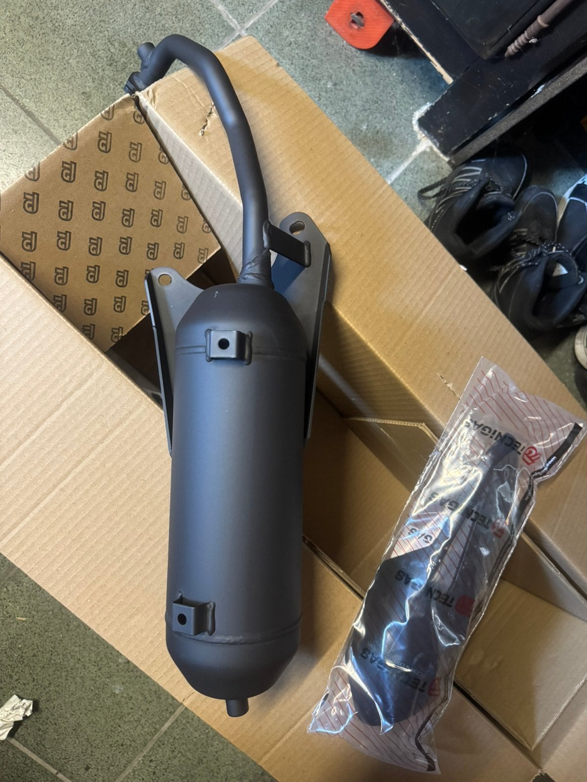 Tecnigas Silent-Pro uitlaat SYM Fiddle III 50 4T – Nieuw, Fietsen en Brommers, Ophalen of Verzenden, Nieuw, Uitlaat, SYM