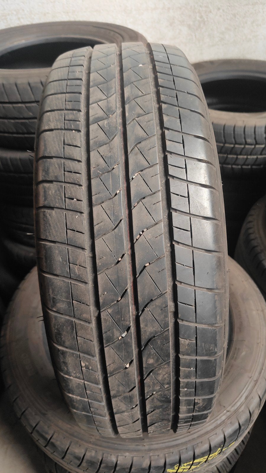 215/60r17c Bridgestone 60€ per stuk met montage en balancere, Ophalen of Verzenden