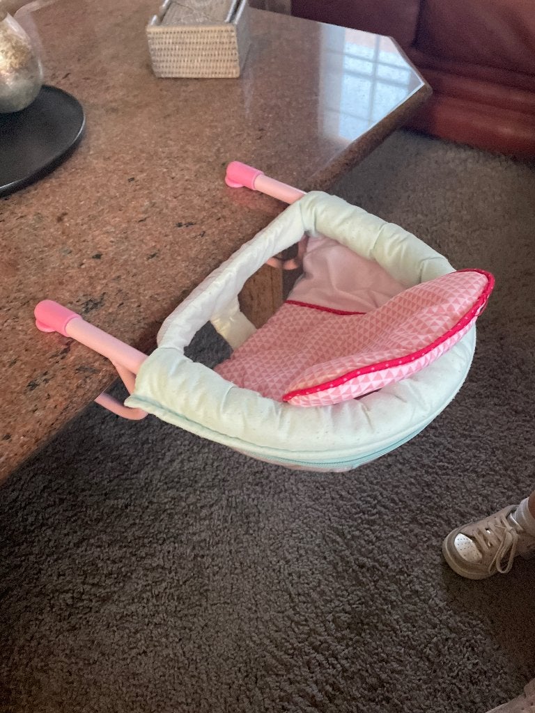 Stoeltje voor pop, Ophalen, Zo goed als nieuw, Babypop