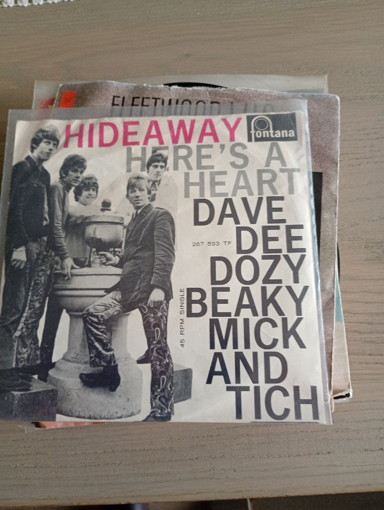 Dav Dee , Dozy , Beaky , Mick and Tich - Hideaway, Pochette photo, 7 inch, Utilisé, Pop