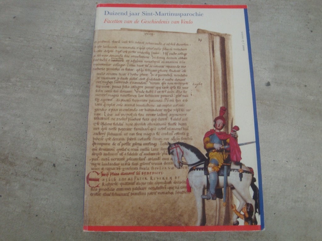 DUIZEND JAAR SINT-MARTINUSPAROCHIE- VENLO, Ophalen of Verzenden, Gelezen