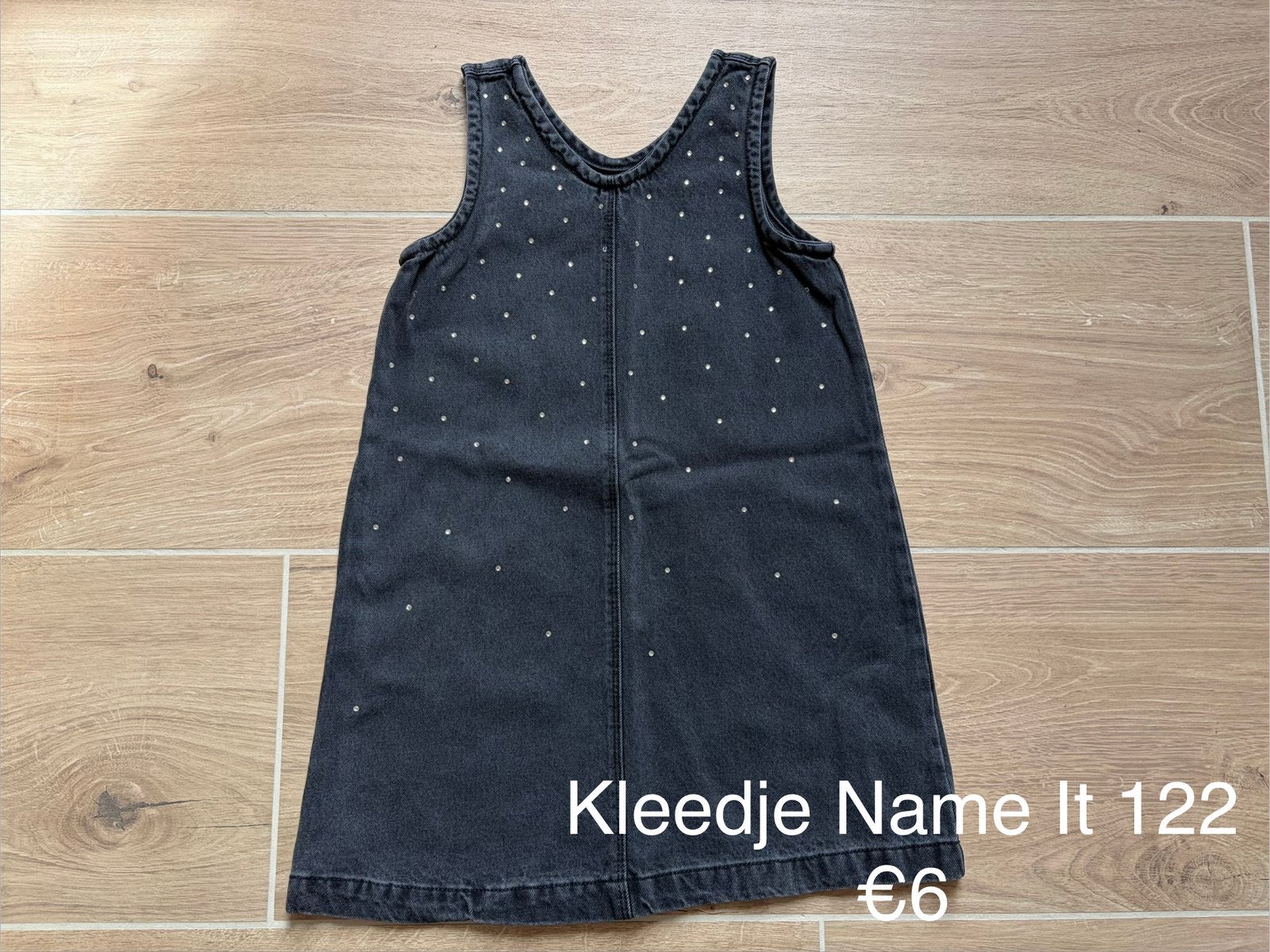 Zwart kleedje met diamantjes, Name It, Enlèvement, Comme neuf