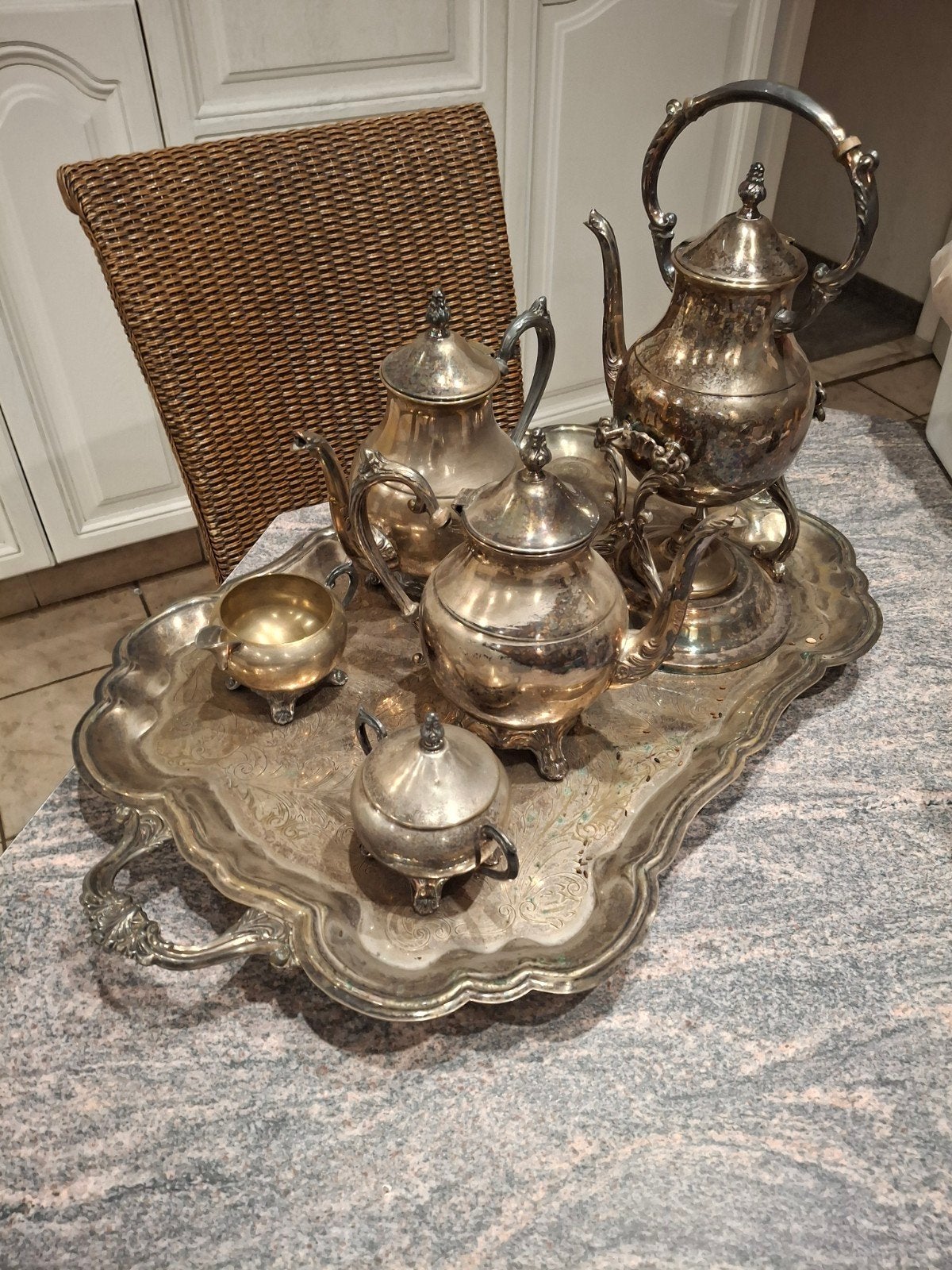 Verzilverde set, Ophalen