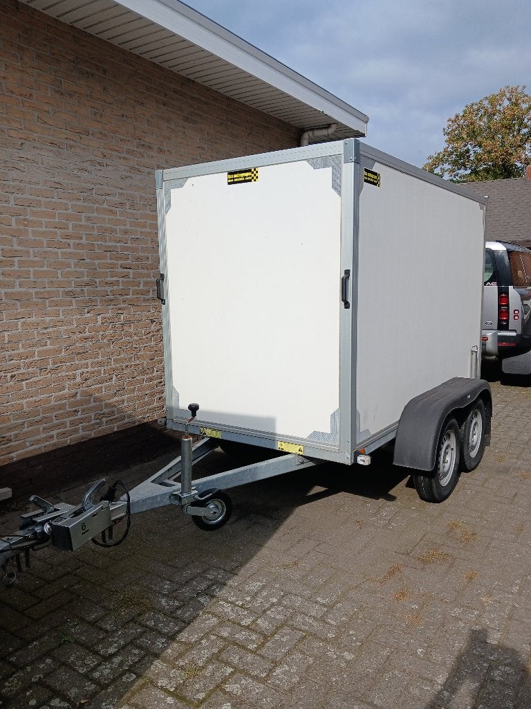 gesloten aanhangwagen, Enlèvement