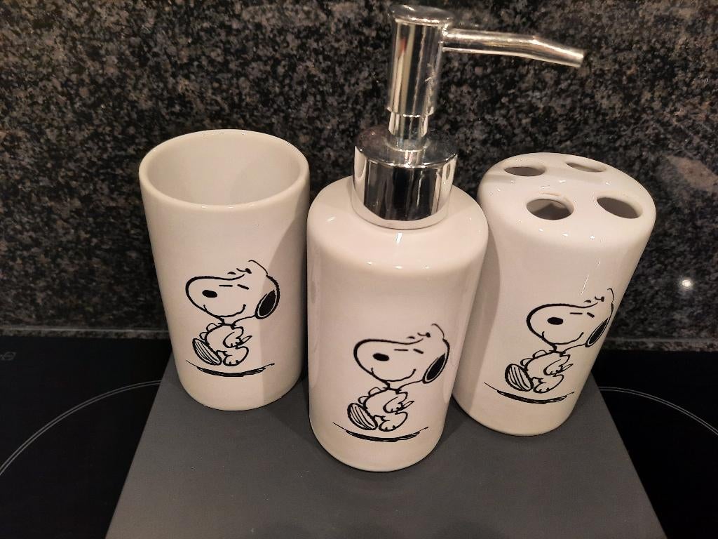 Snoopy 3 delig badkamersetje, Verzamelen, Stripfiguren, Ophalen, Snoopy, Zo goed als nieuw
