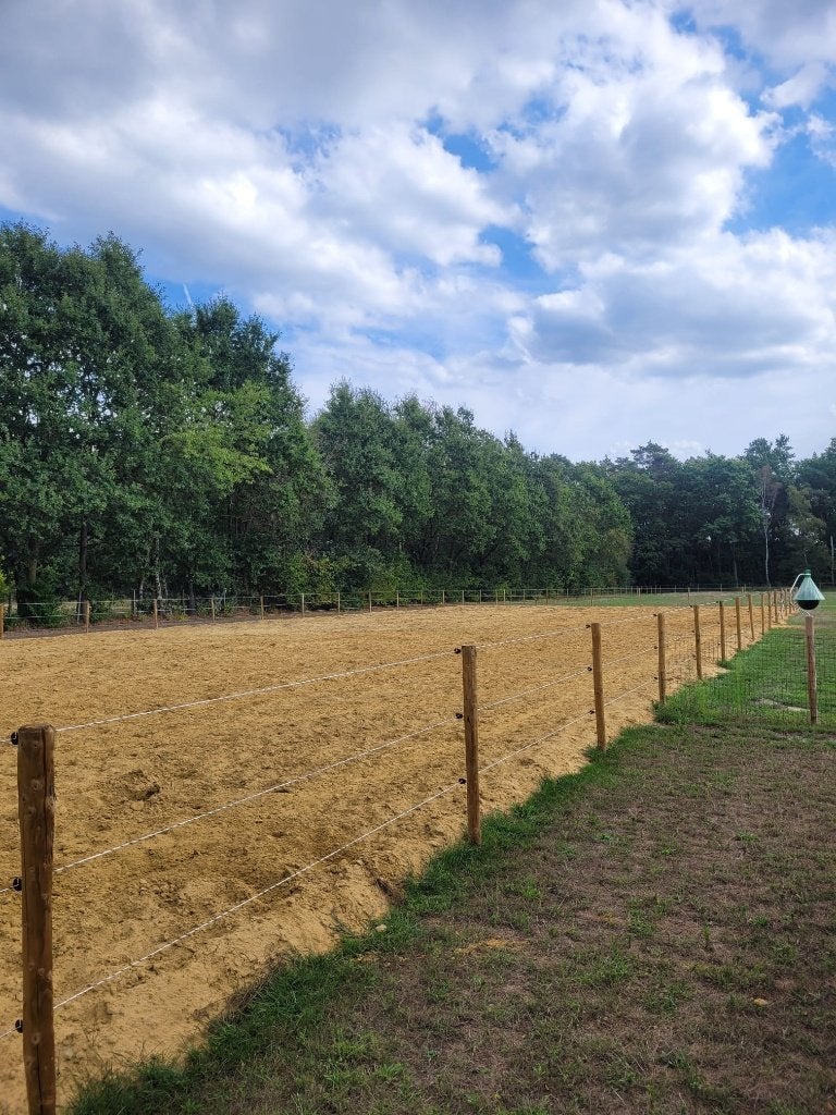 2.000 m³ pistezand beschikbaar – regio Machelen, Animaux & Accessoires, Box & Pâturages