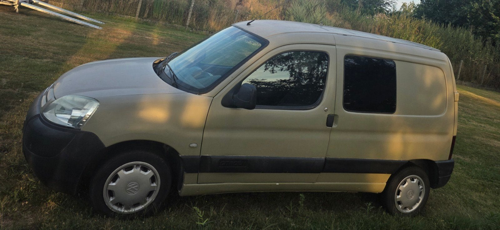 Te koop:Citroën Berlingo(lv)1.9d Bwj 2004-240000km, ABS, Citroën, Bedrijf, Te koop