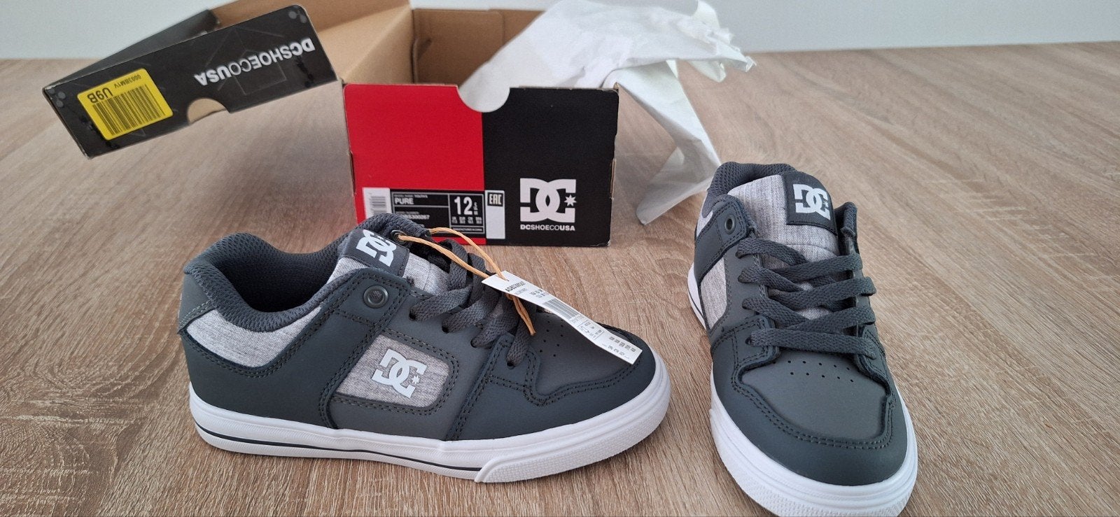 nieuwe schoenen merk DC, maat 30, Ophalen, Schoenen