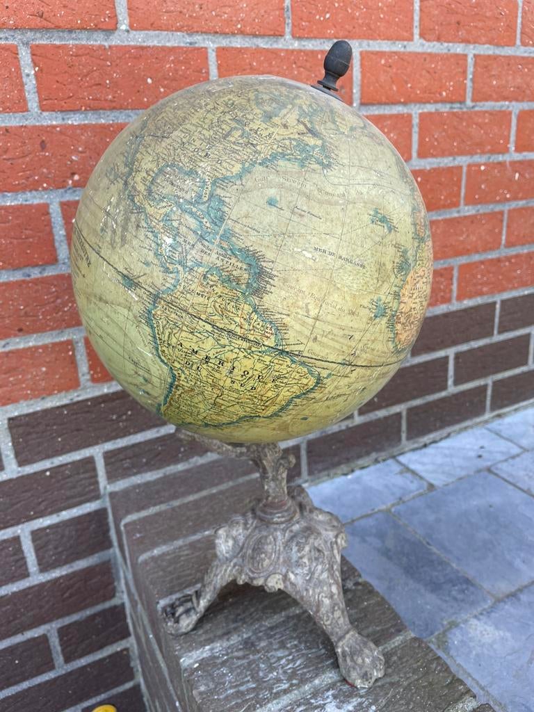 Globe terreste en platre 19 eme, Maison & Meubles, Accessoires pour la Maison | Globes, Enlèvement, Comme neuf