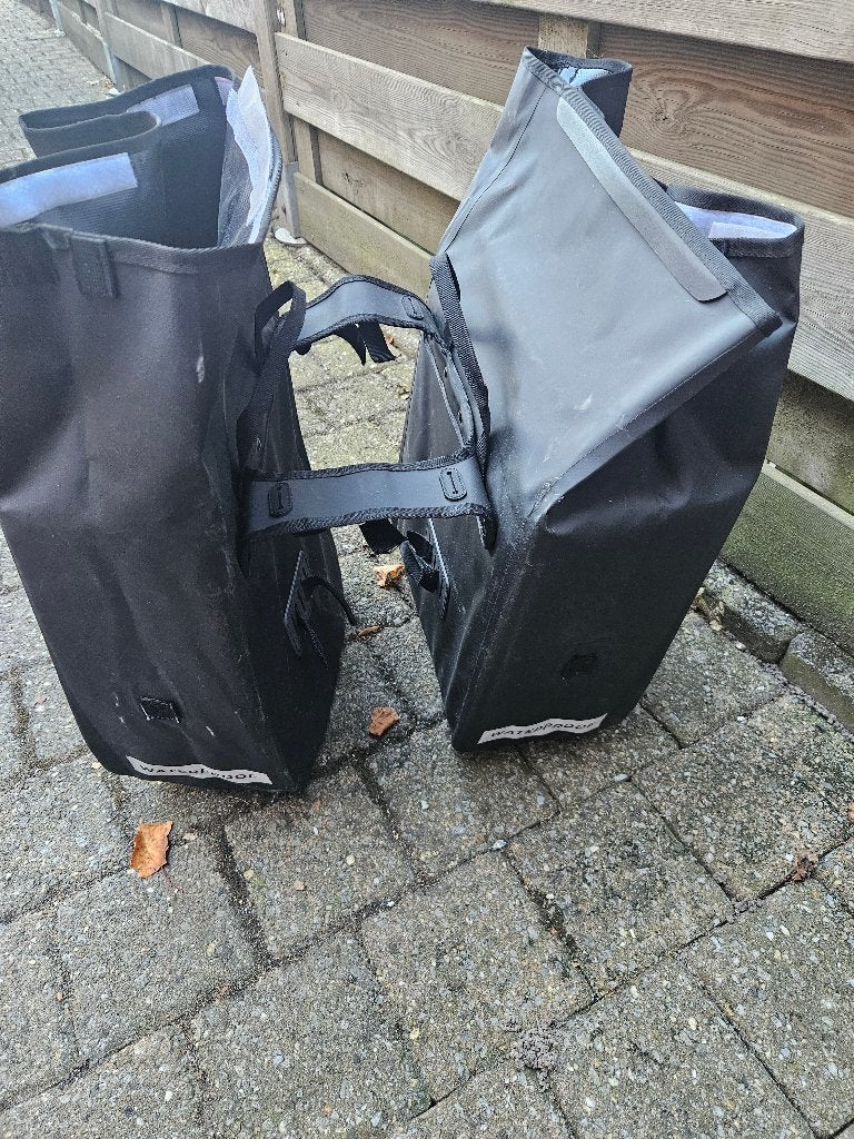 Dubbele fietszak, Ophalen, Zo goed als nieuw