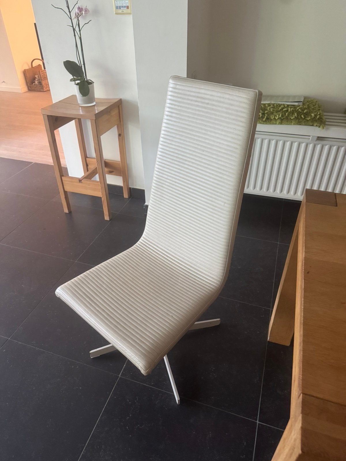 KALFSLEDEREN DESIGN STOELEN, Ophalen, Zo goed als nieuw