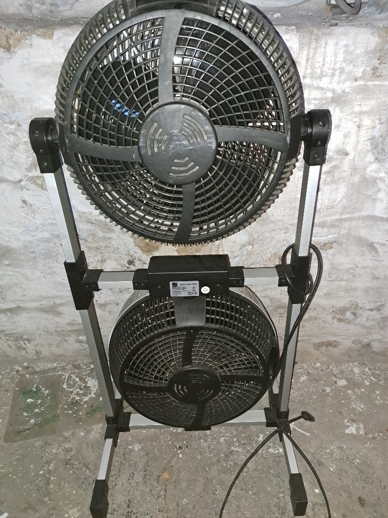 TRES BEAUS VENTILATEUR A 2 TURBINES, Elektronische apparatuur, Ventilatoren, Ophalen, Zo goed als nieuw, Torenventilator
