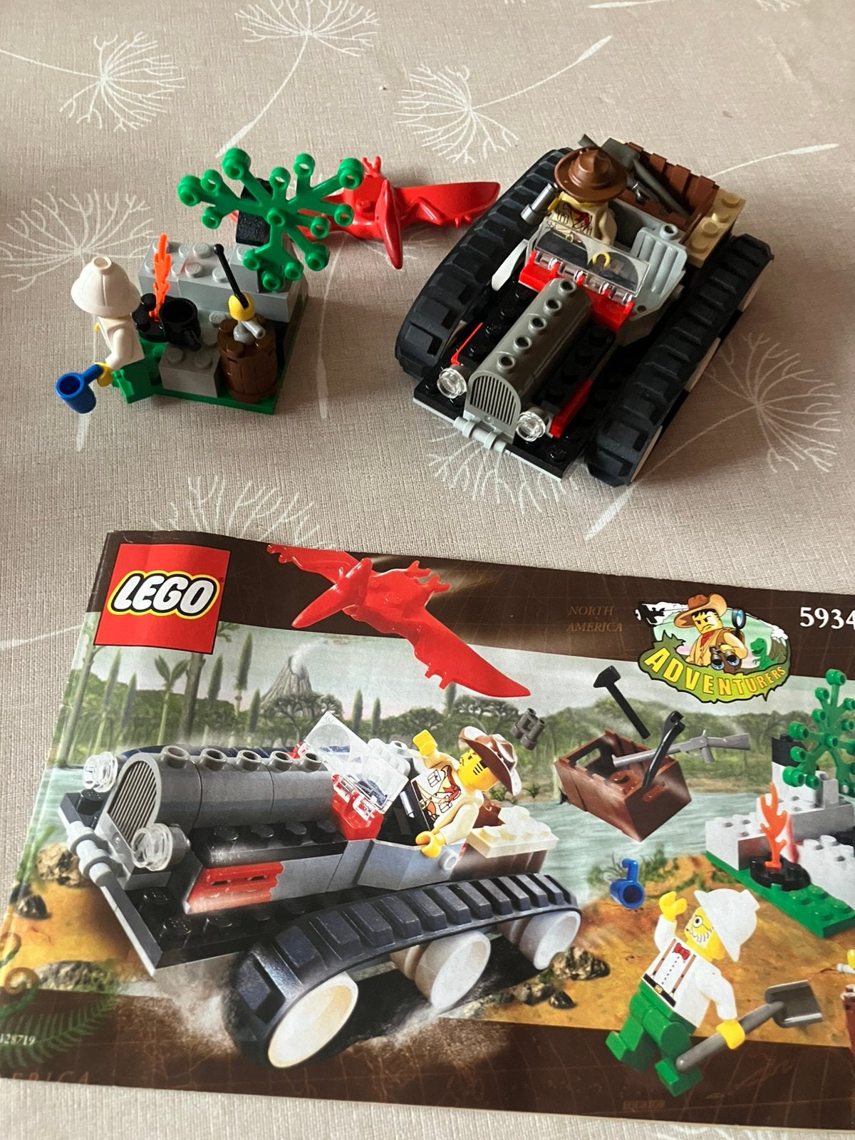 Lego adventures 5934 dino explorer, Enfants & Bébés, Jouets | Duplo & Lego, Enlèvement, Utilisé, Lego