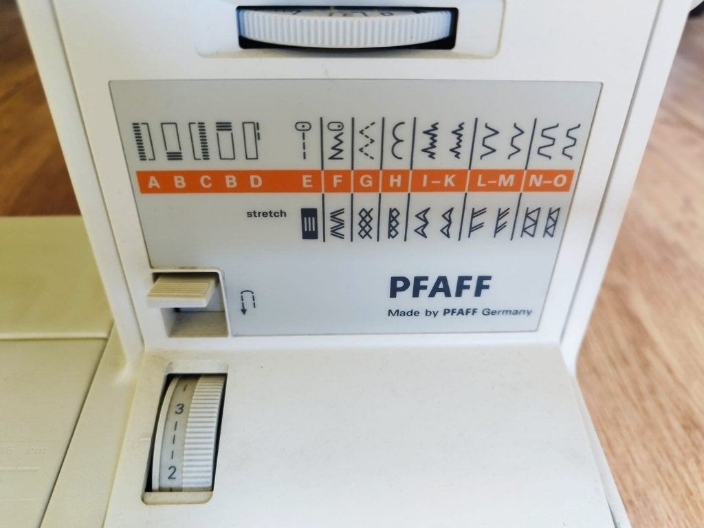 Machine à coudre électrique, PFAFF 090A, Hobby & Loisirs créatifs, Machines à coudre & Accessoires, Enlèvement, Utilisé, Machine à coudre