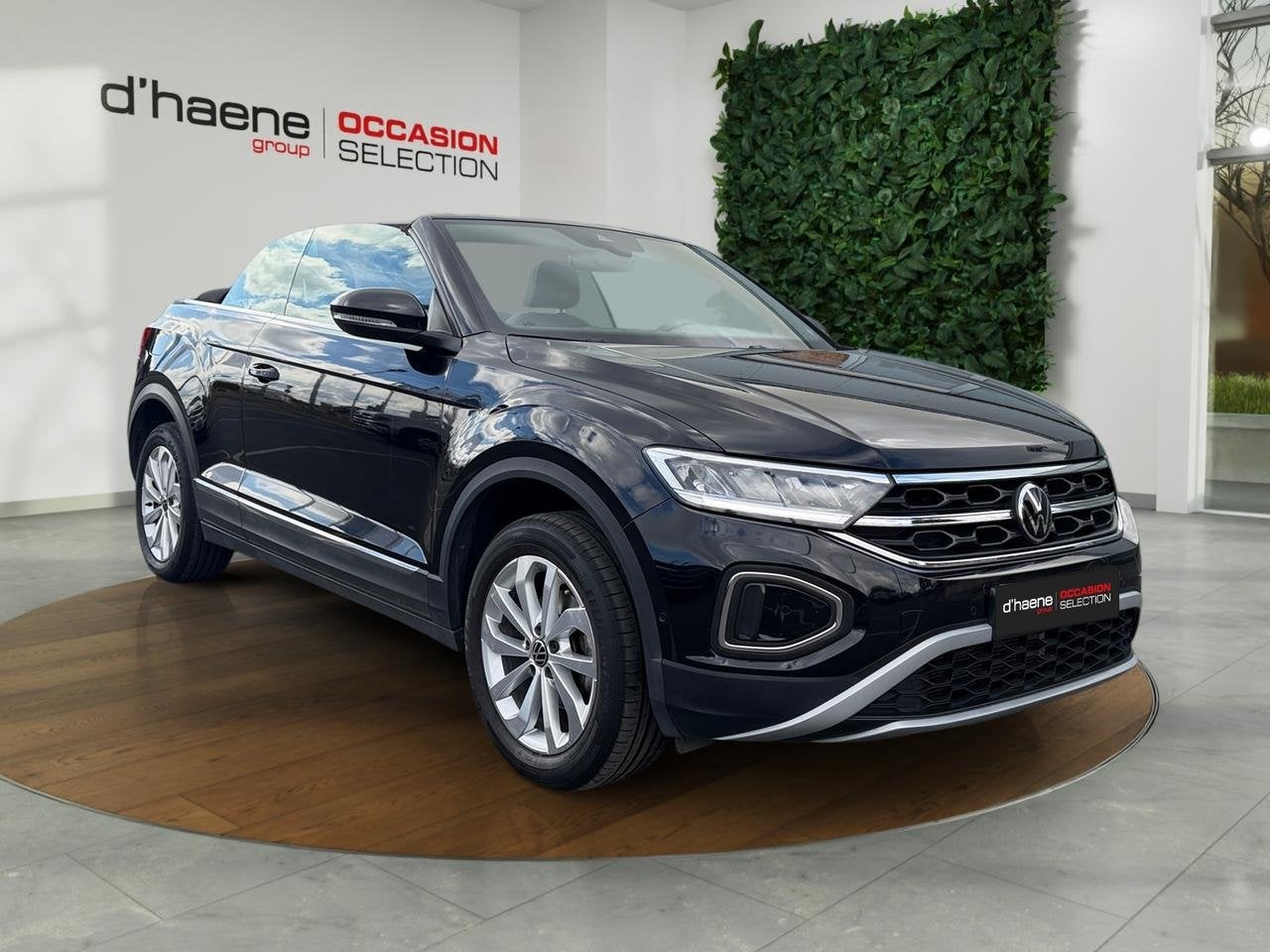 Volkswagen T-Roc Cabriolet 1.0 TSI Style Business, Autos, Achat, Cabriolet, Boîte manuelle, https://public.car-pass.be/vhr/df18d7f8-e376-4d9e-bed0-94ce3f4a2978