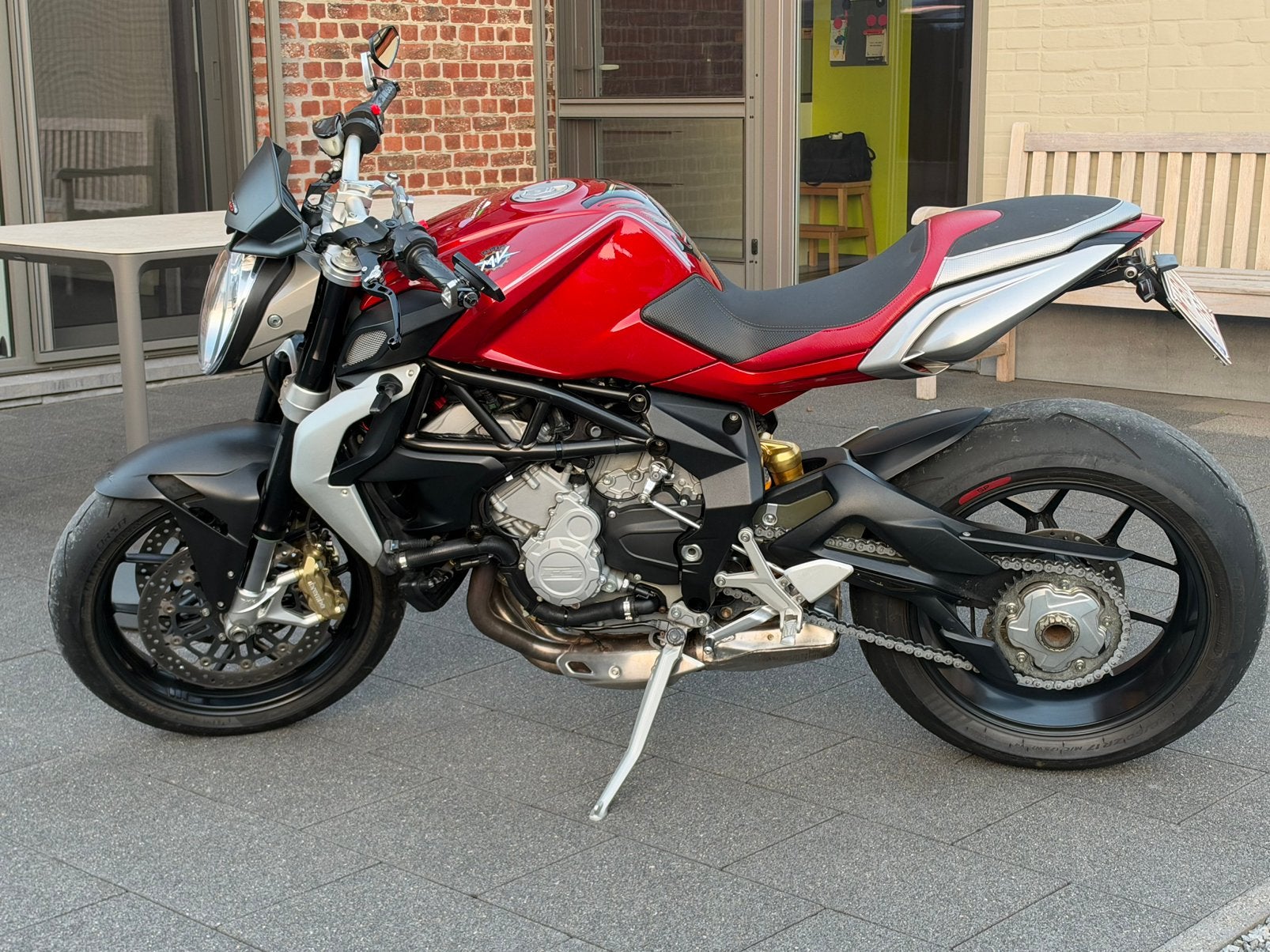 MV Agusta Brutale 800 2013, Motos, Occasion, Plus de 35 kW, 800 cm³, Particulier